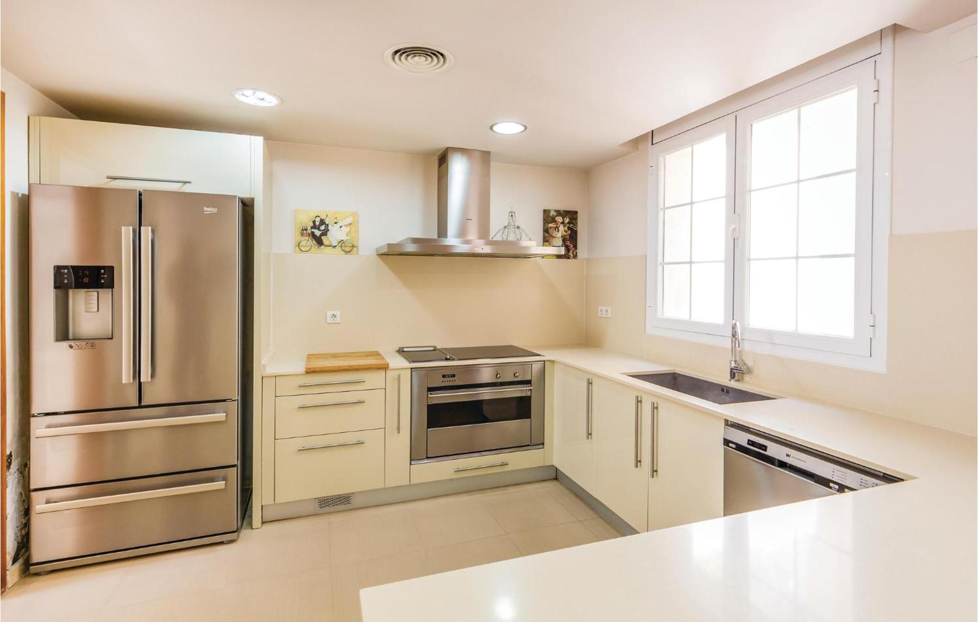Nice Home In Cabrils With House A Mountain View 외부 사진