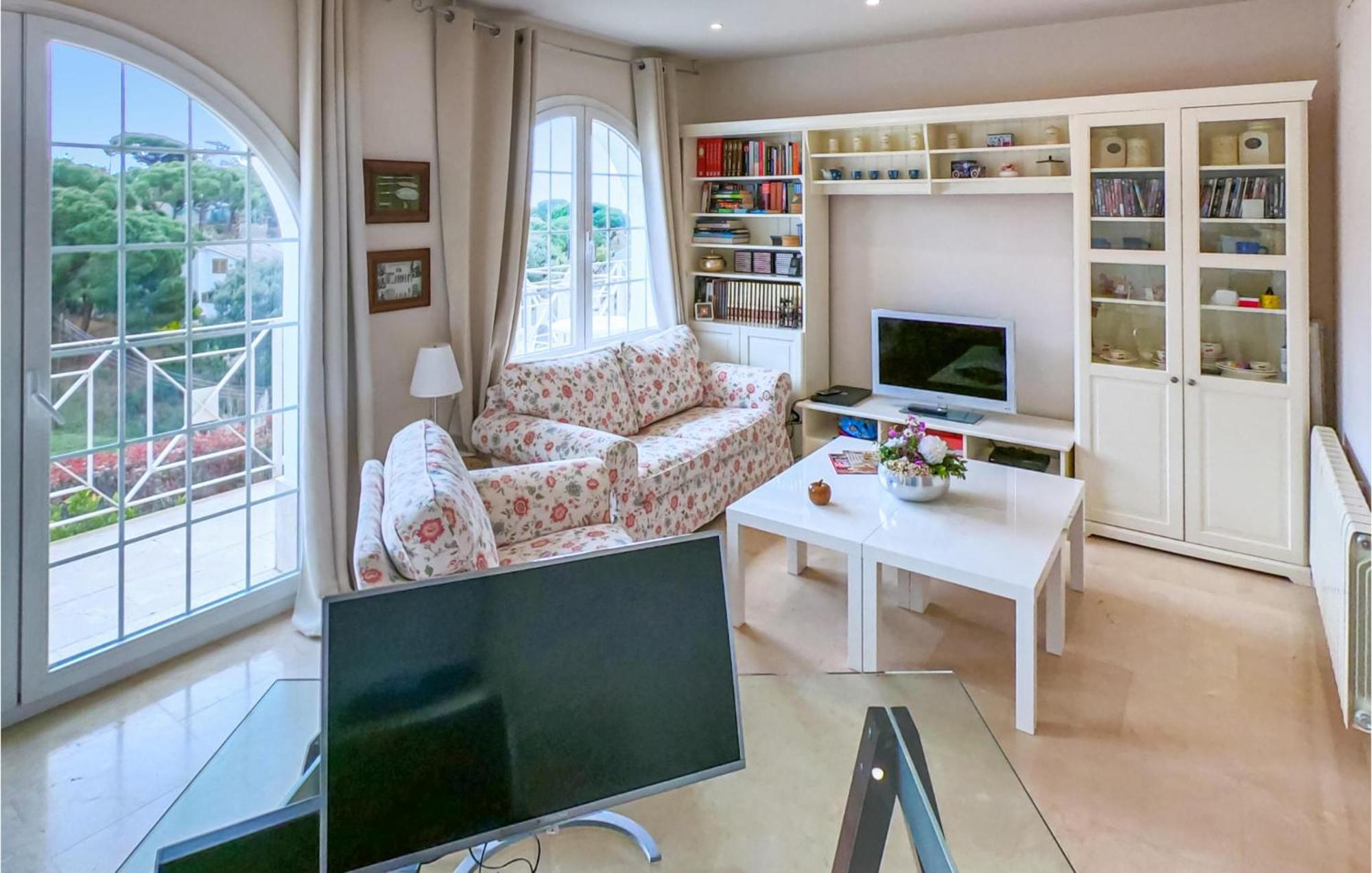 Nice Home In Cabrils With House A Mountain View 외부 사진